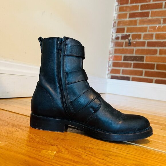 Frye Biker Chelsea Boots Combat Moto Natalie Triple Buckle Black Leather 6.5 B - Picture 12 of 16
